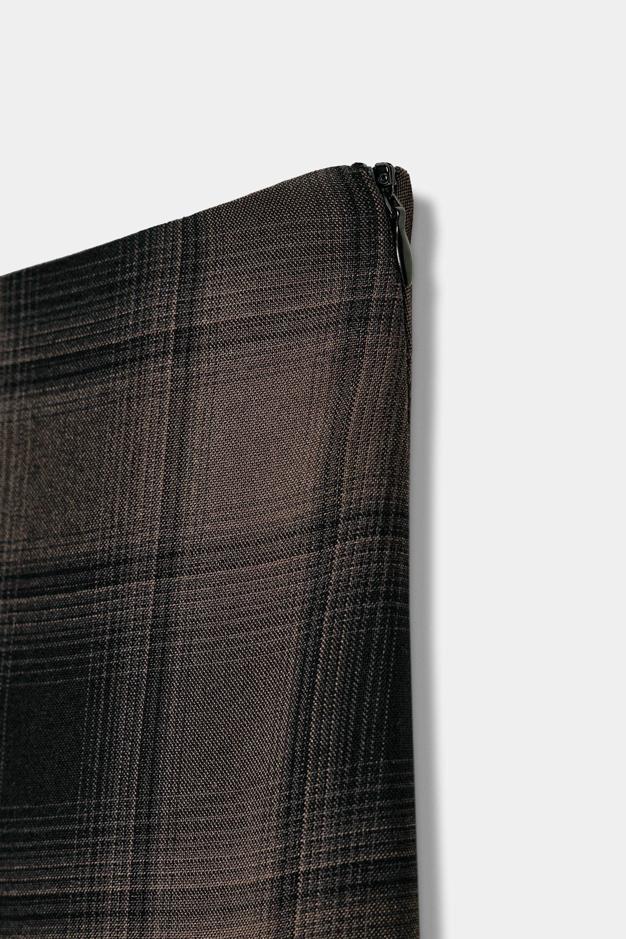 JUPE MI-LONGUE À CARREAUX